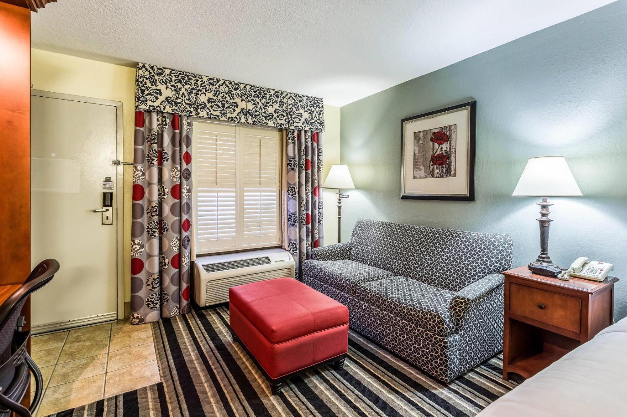 Clarion Pointe Huntsville Research Park Экстерьер фото