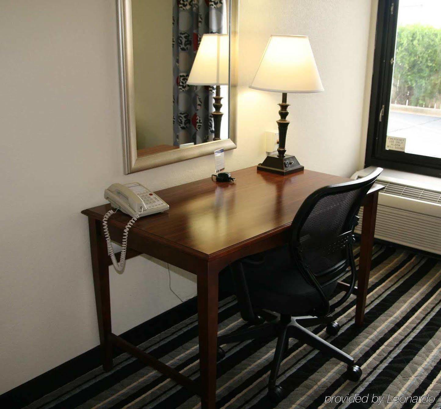 Clarion Pointe Huntsville Research Park Экстерьер фото